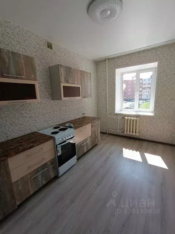 1-к кв. Хакасия, Черногорск ул. Генерала Тихонова, 6Бк2 (33.9 м) - Фото 1