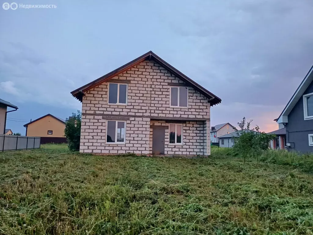 Дом в Калининградская область, Гурьевский муниципальный округ, посёлок ... - Фото 0