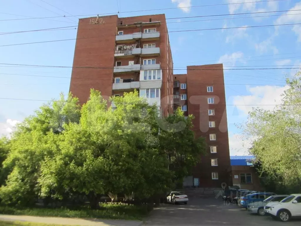 Комната Омская область, Омск ул. 10 лет Октября, 141 (16.2 м) - Фото 0