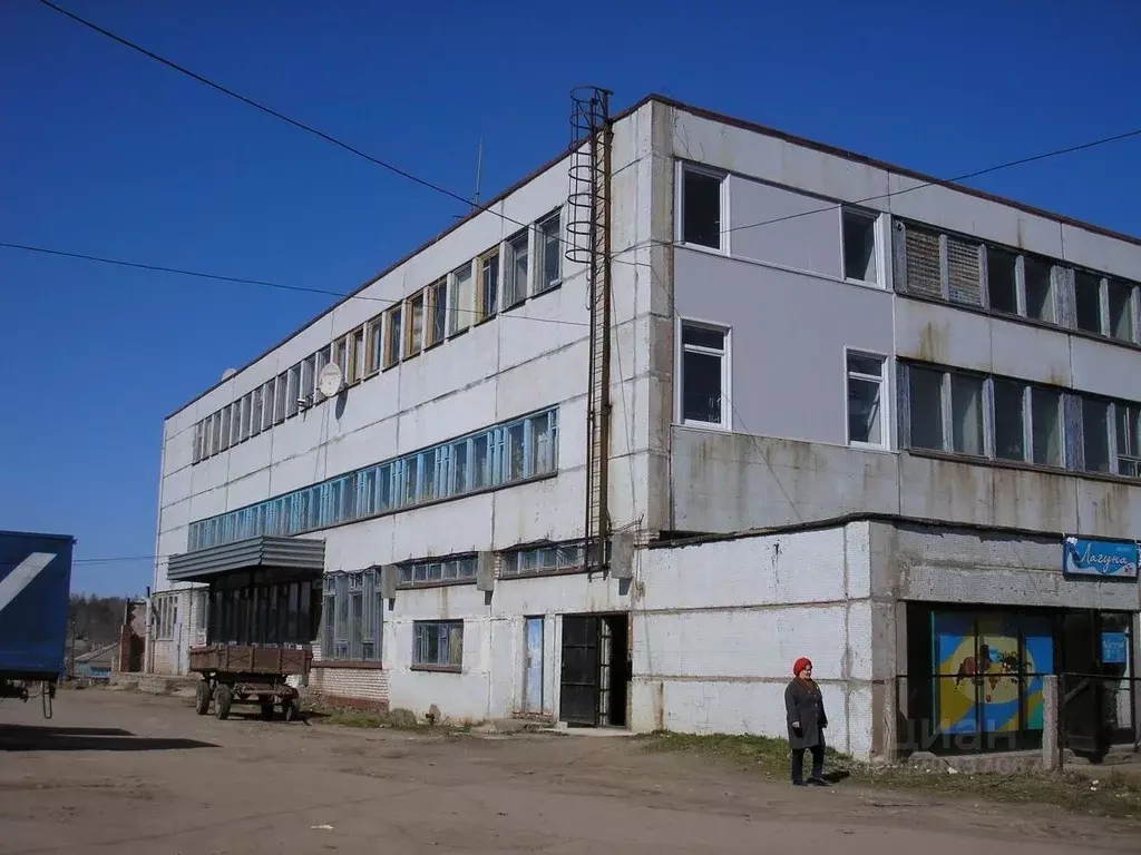 Помещение свободного назначения в Ленинградская область, Тихвинский ... - Фото 1