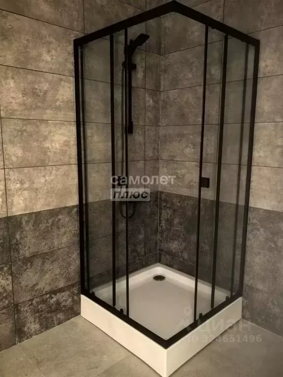 3-к кв. Волгоградская область, Волгоград ул. Генерала Шумилова, 30 ... - Фото 1