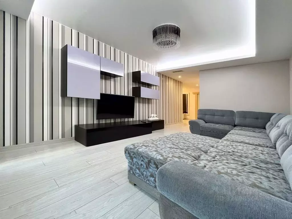 3-к кв. Татарстан, Казань ул. Сибгата Хакима, 60 (115.0 м) - Фото 1