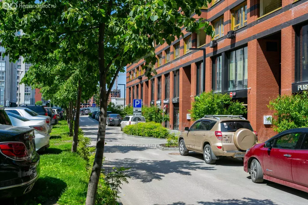 3-комнатная квартира: Новосибирск, Большевистская улица, 94 (80 м) - Фото 0