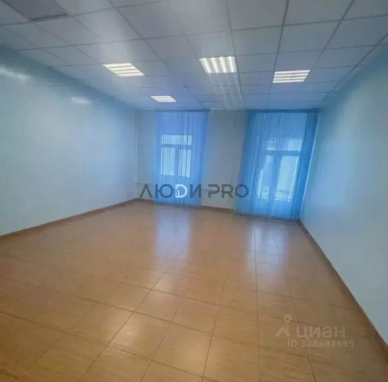 Офис в Кировская область, Киров Милицейская ул., 80 (86 м) - Фото 1