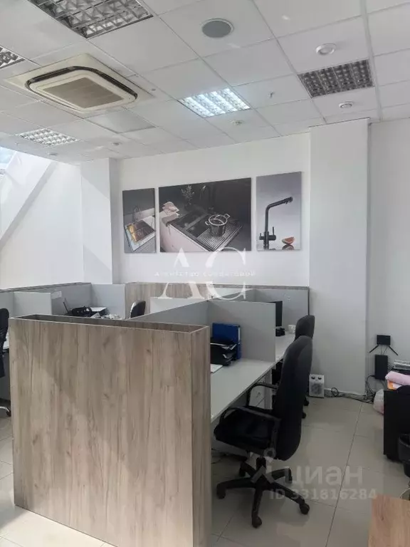 Офис в Свердловская область, Екатеринбург ул. Карла Либкнехта, 22 (55 ... - Фото 2