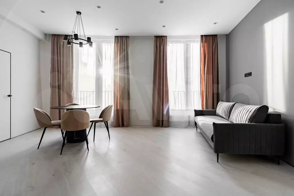2-к. квартира, 90 м, 6/13 эт. - Фото 1
