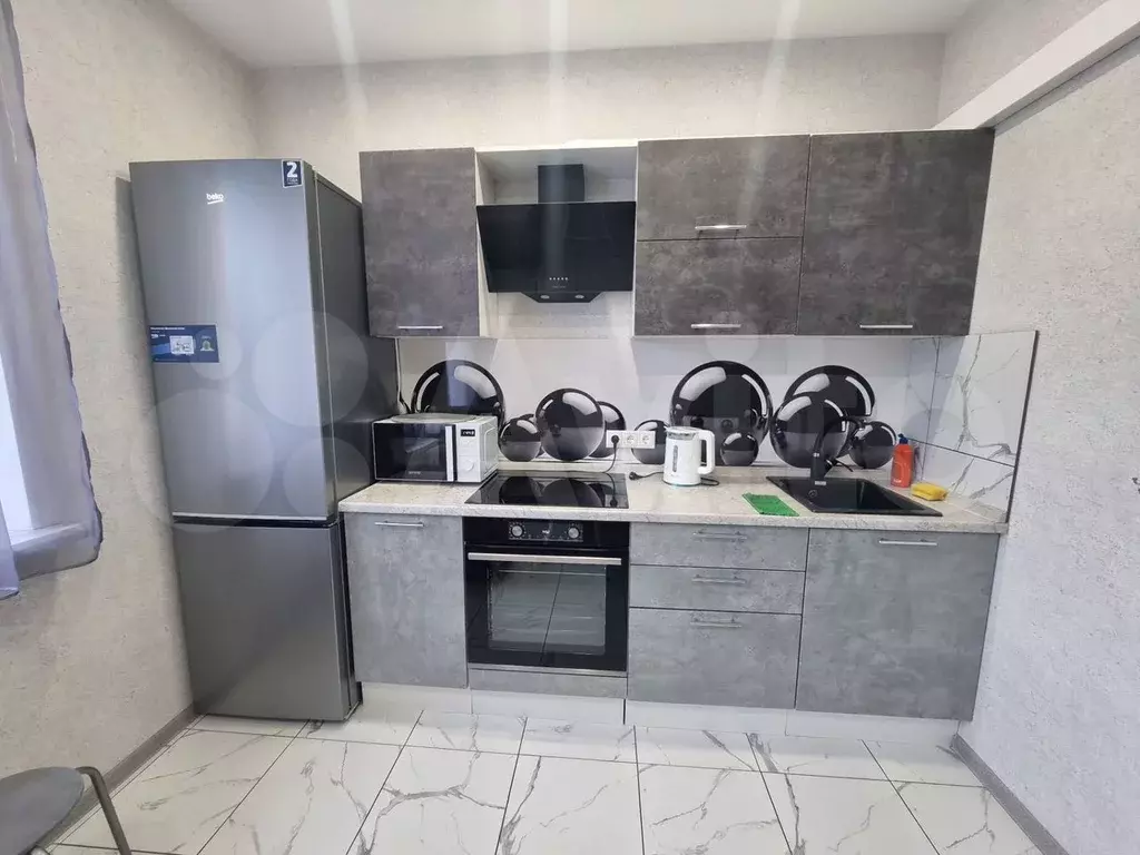 1-к. квартира, 40 м, 4/15 эт. - Фото 0