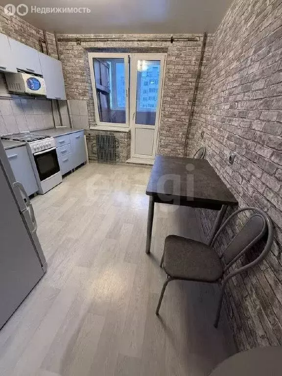 2-комнатная квартира: Киров, Нововятский район, Парковая улица, 15 ... - Фото 2