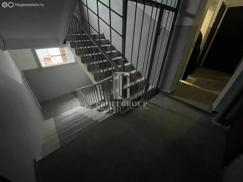 1-комнатная квартира: Махачкала, улица Ирчи Казака, 8 (38 м) - Фото 1