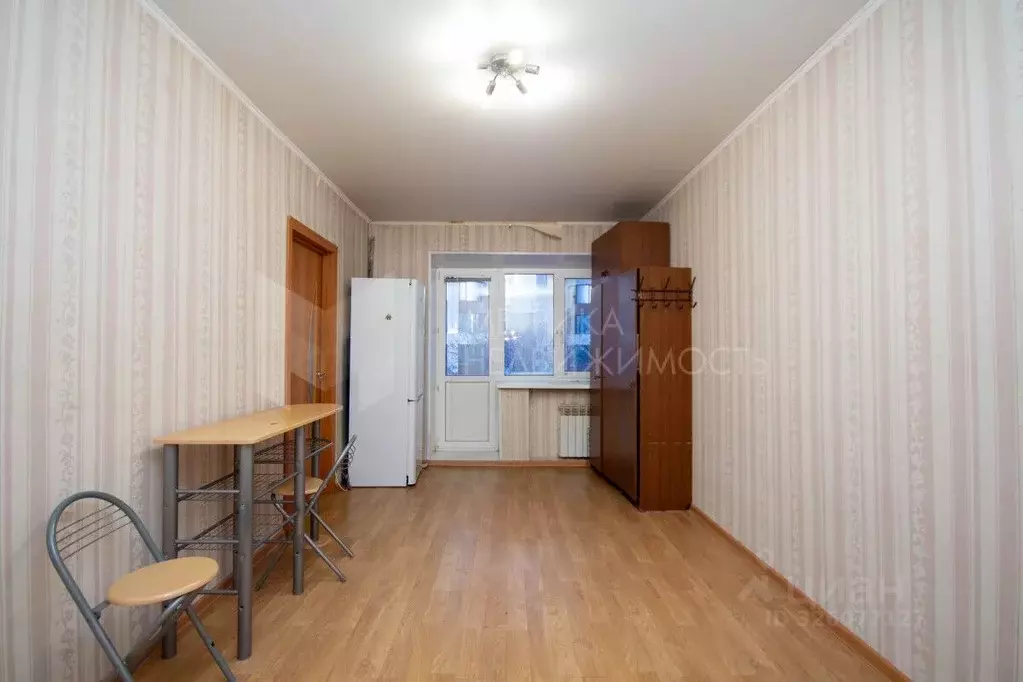 2-к кв. Тюменская область, Тюмень ул. Володарского, 34 (44.5 м) - Фото 0