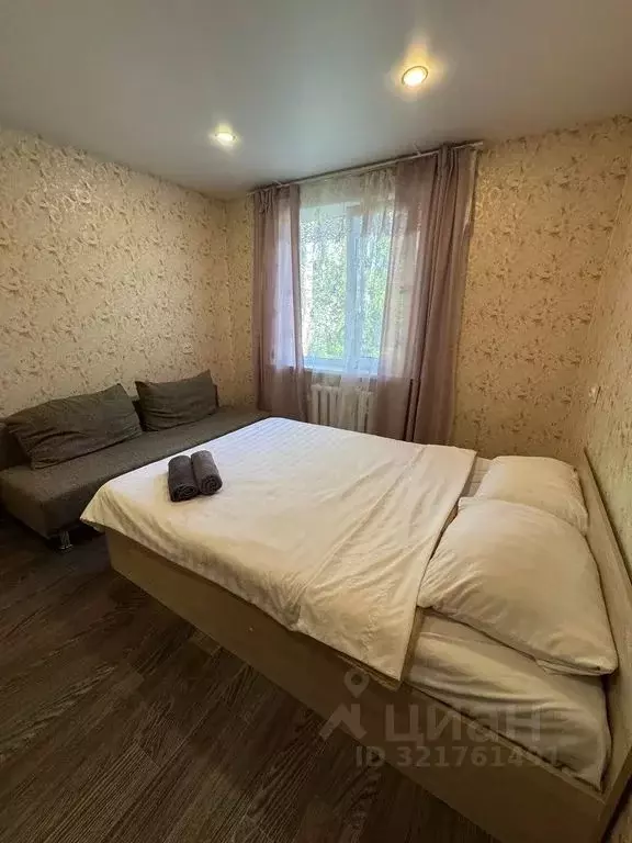 2-к кв. Свердловская область, Екатеринбург ул. Авиационная, 65к2 (46.0 ... - Фото 1