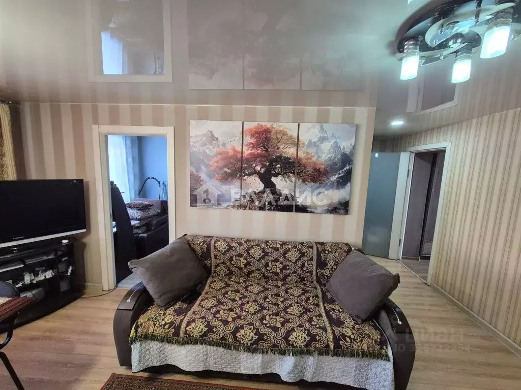 3-к кв. Бурятия, Улан-Удэ просп. 50-летия Октября, 20 (53.0 м) - Фото 1