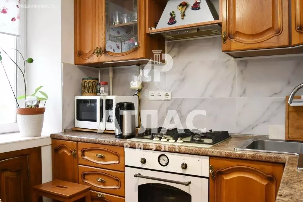 2-комнатная квартира: Омск, улица Петра Ильичёва, 4 (44.6 м) - Фото 0