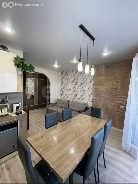 2-комнатная квартира: Миасс, Уральская улица, 82 (56.2 м) - Фото 1