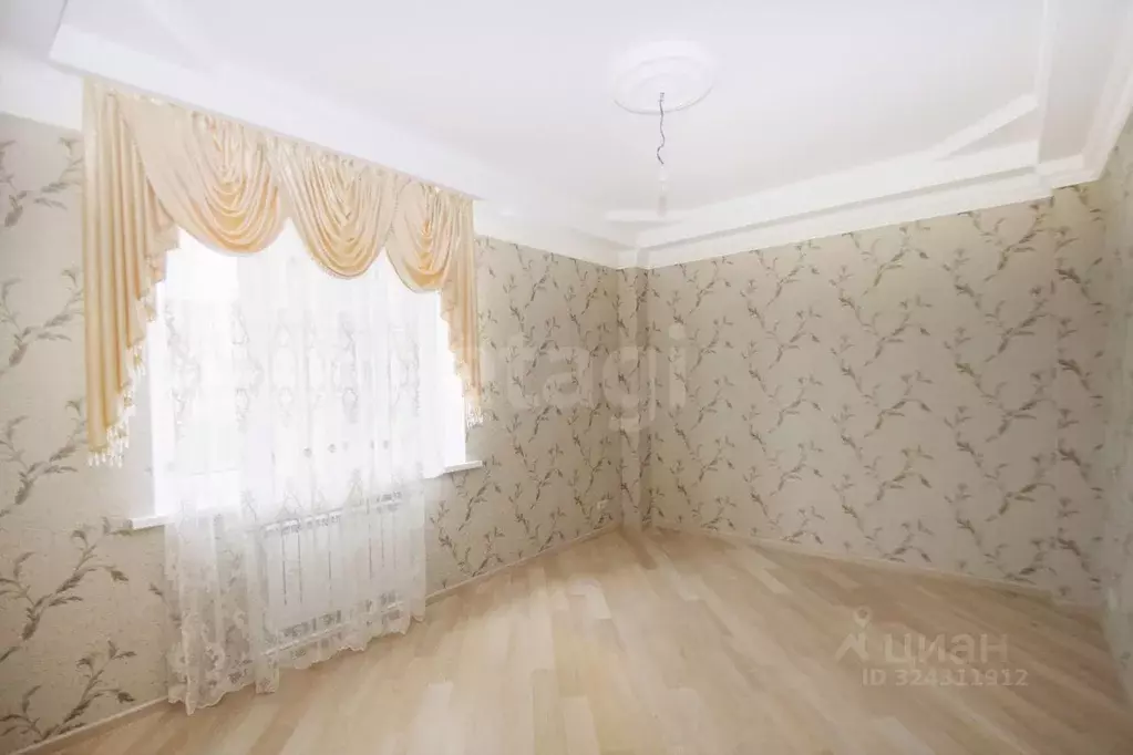 3-к кв. Калужская область, Калуга ул. Генерала Попова, 10 (96.1 м) - Фото 1