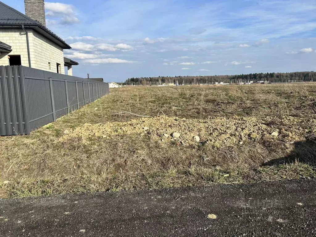 Участок в Московская область, Истра муниципальный округ, пос. ... - Фото 1