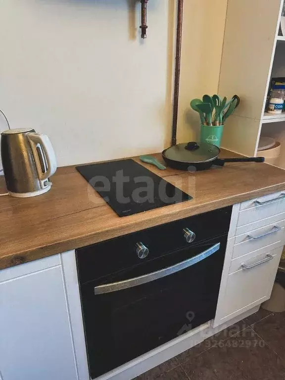 3-к кв. Псковская область, Псков Петровская ул., 28 (66.4 м) - Фото 1