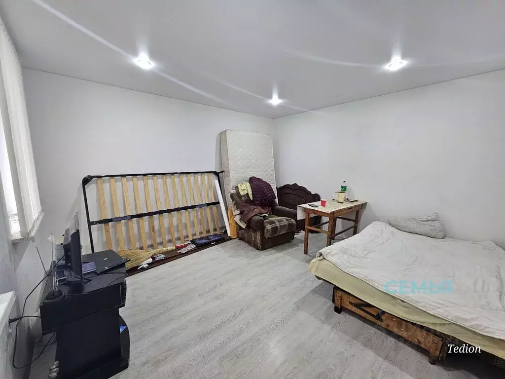 Дом в Северная Осетия, Владикавказ пл. Свободы (25 м) - Фото 1