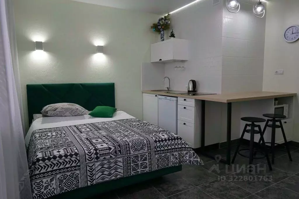 1-к кв. Курганская область, Курган Заозерный жилрайон, 7-й мкр, 10 ... - Фото 0