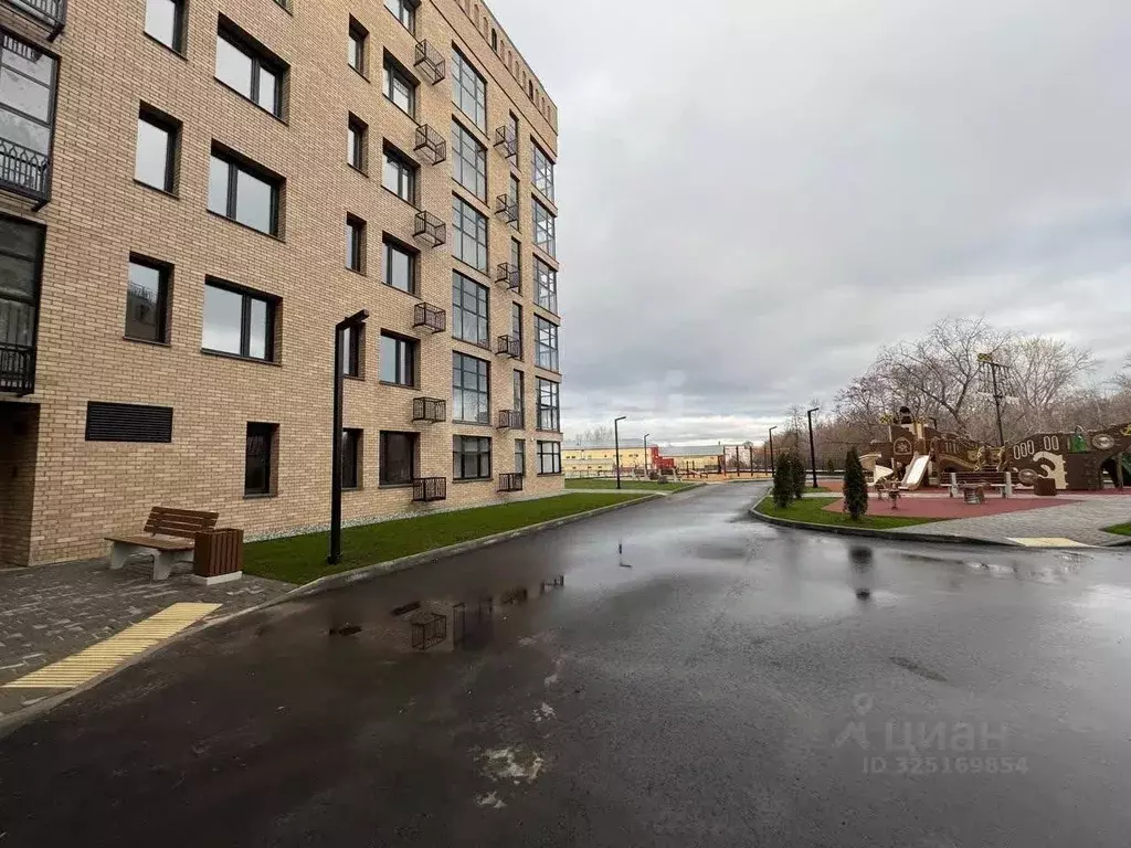 2-к кв. Татарстан, Казань ул. Урицкого, 1 (38.9 м) - Фото 2