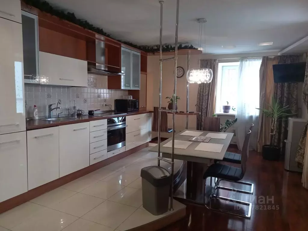 4-к кв. Свердловская область, Екатеринбург ул. Тверитина, 38к1 (155.0 ... - Фото 0