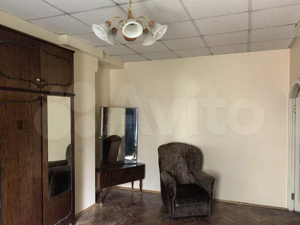 3-к. квартира, 70 м, 3/6 эт. - Фото 1