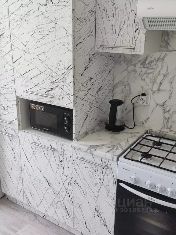 1-к кв. Волгоградская область, Волгоград ул. Тракторостроителей, 27 ... - Фото 2