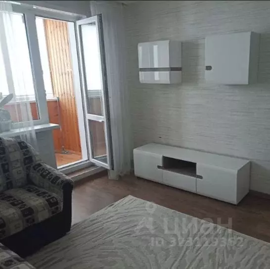 2-к кв. Крым, Симферополь просп. Победы, 82 (47.5 м) - Фото 1