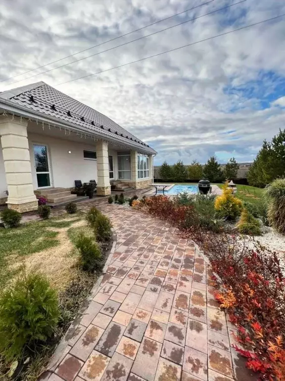 Коттедж в Саратовская область, д. Мергичевка ул. Средняя (150 м) - Фото 1