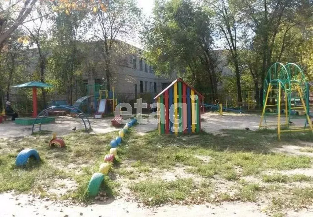 3-комнатная квартира: Курган, улица Томина, 83 (58.6 м) - Фото 0