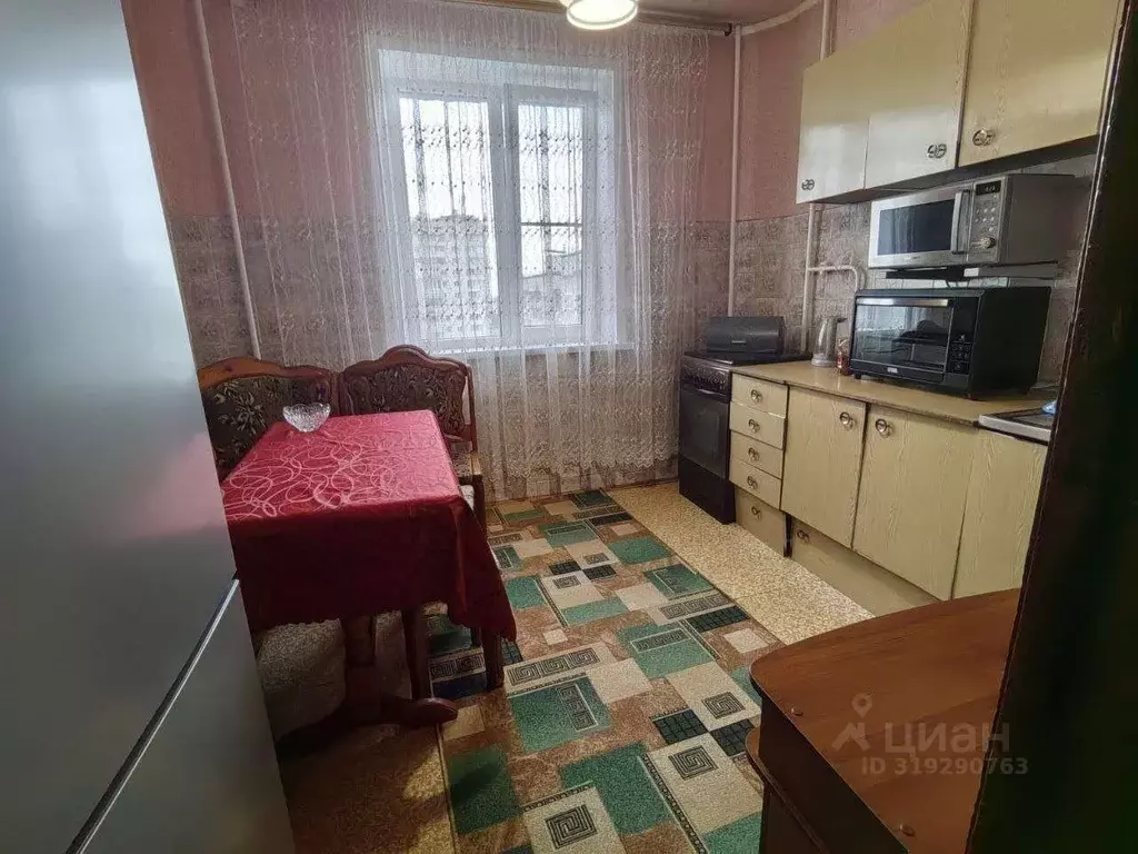 3-к кв. Белгородская область, Белгород ул. Буденного, 6 (71.3 м) - Фото 1