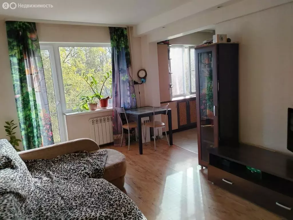 3-комнатная квартира: Великий Новгород, Октябрьская улица, 12к4 (49 м) - Фото 1