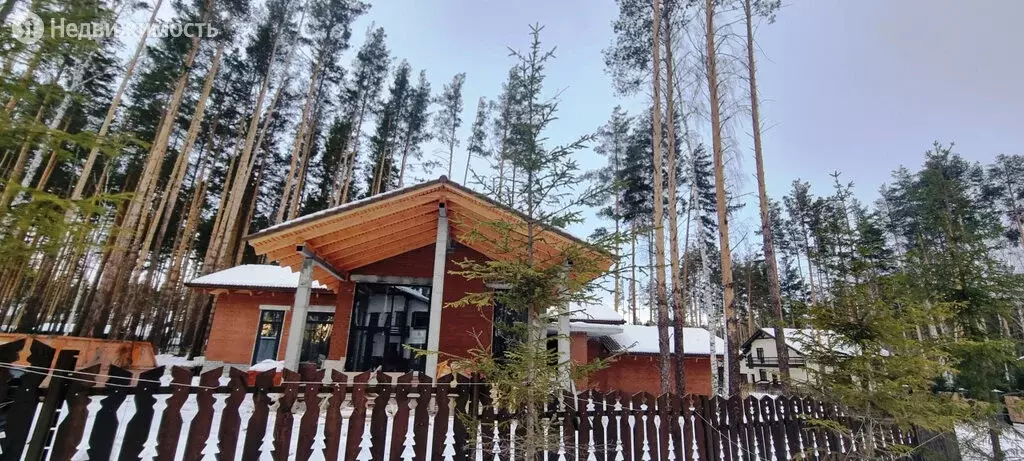Дом в Екатеринбург, Альпийская улица, 41 (272 м) - Фото 0
