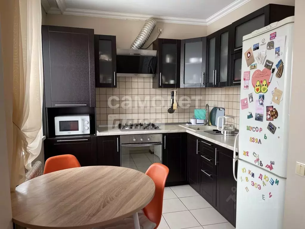 3-к кв. Омская область, Омск Городок Нефтяников мкр, ул. 22 Апреля, 44 ... - Фото 1