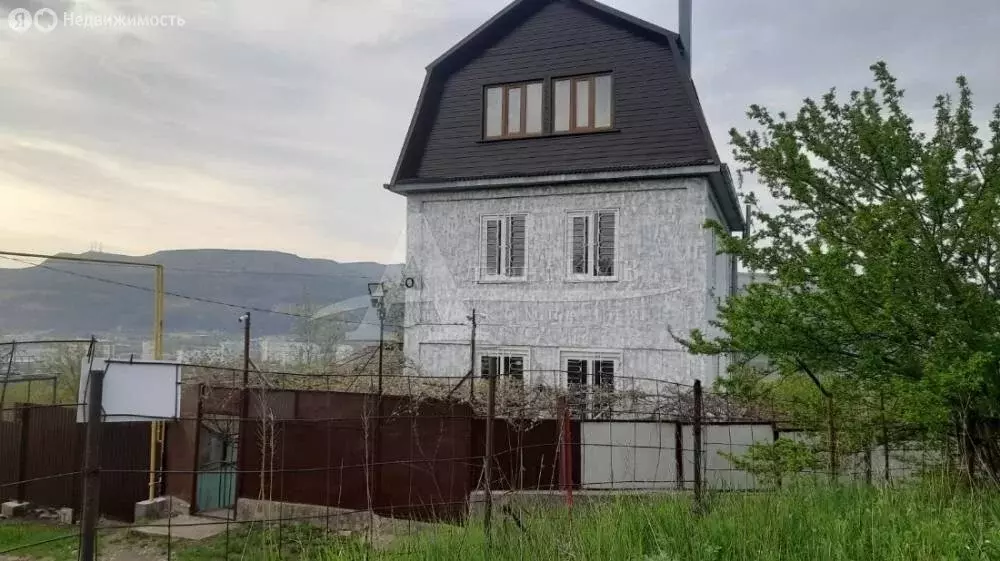 Дом в Кисловодск, улица Чапаева (183.7 м) - Фото 1