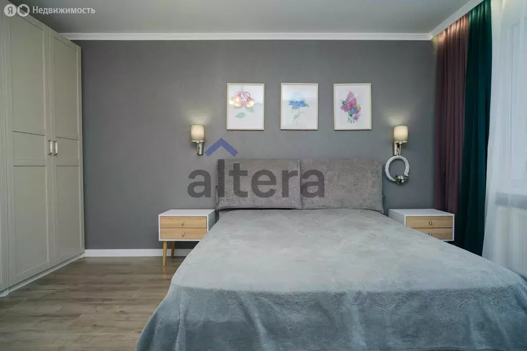 3-комнатная квартира: Казань, улица Шуртыгина, 8 (81.3 м) - Фото 1