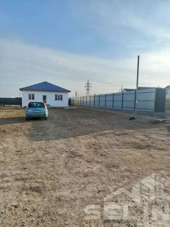 Дом в Крым, Сакский район, с. Суворовское ул. Русская (90 м) - Фото 1