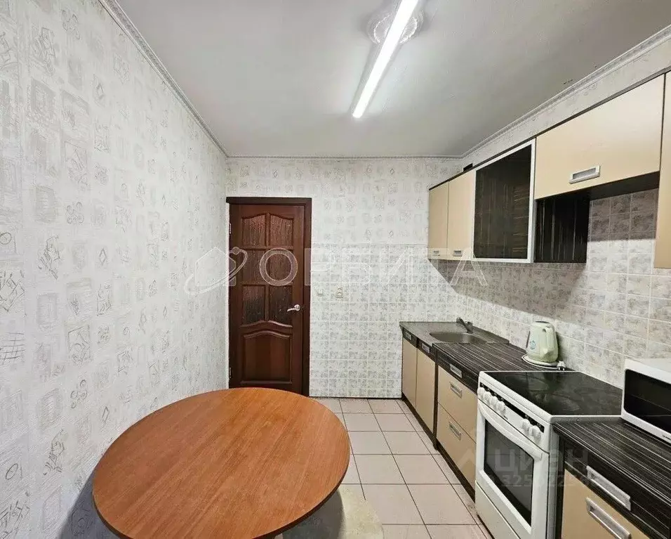 2-к кв. Тюменская область, Тюмень Военная ул., 13 (46.5 м) - Фото 2