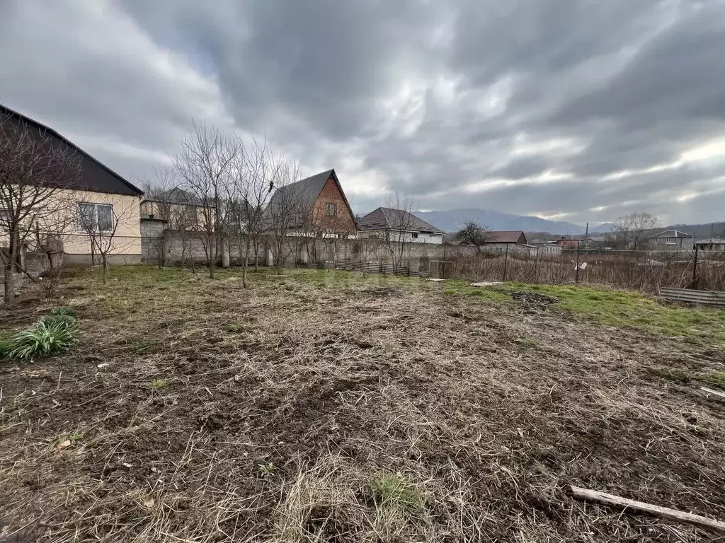 Участок в Северная Осетия, Владикавказ Учитель СТ, ул. Аланская (5.0 ... - Фото 1