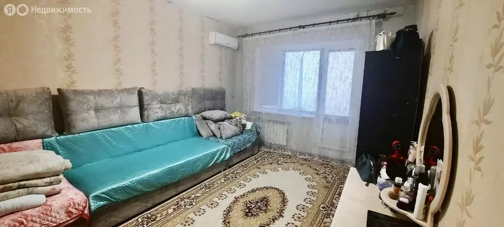 3-комнатная квартира: Астрахань, микрорайон имени Бабаевского, ... - Фото 0