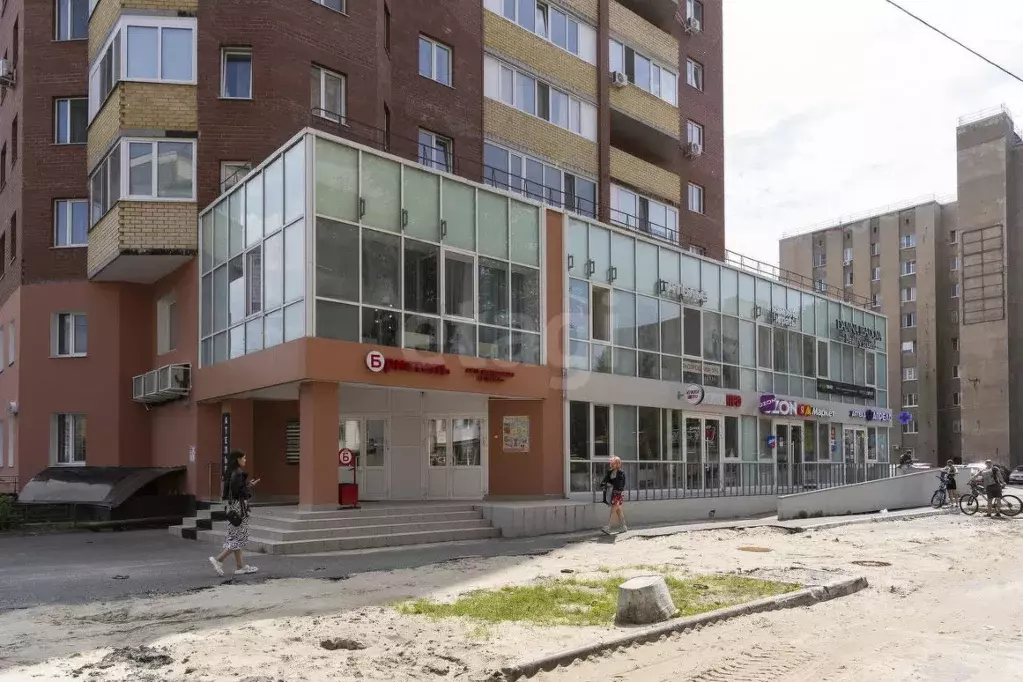 Офис в Тюменская область, Тюмень Олимпийская ул., 42к1 (18 м) - Фото 1