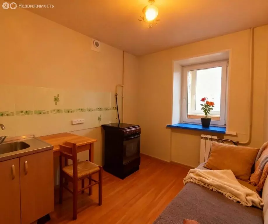 2-комнатная квартира: Екатеринбург, улица Бахчиванджи, 12 (49.7 м) - Фото 2