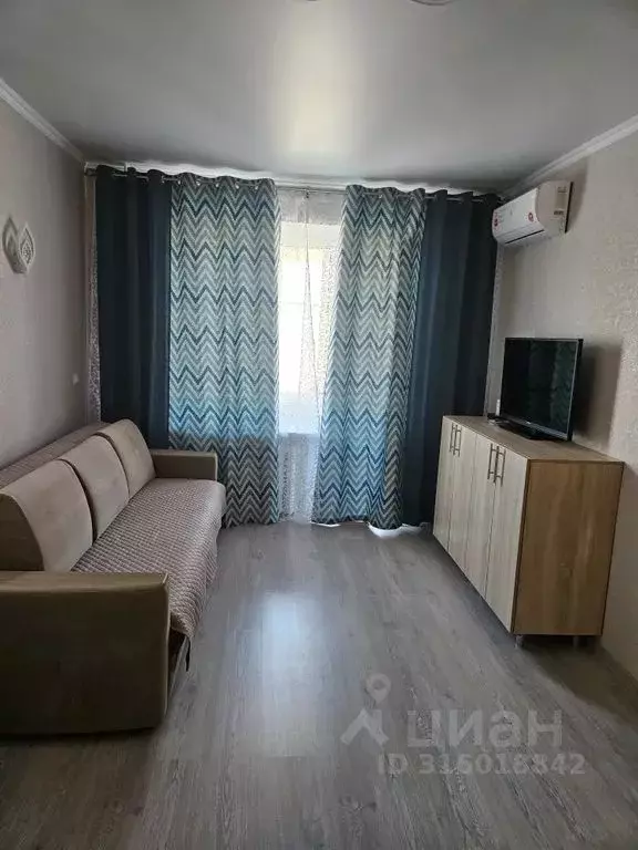 1-к кв. Смоленская область, Вязьма ул. Парижской Коммуны, 5 (31.0 м) - Фото 1