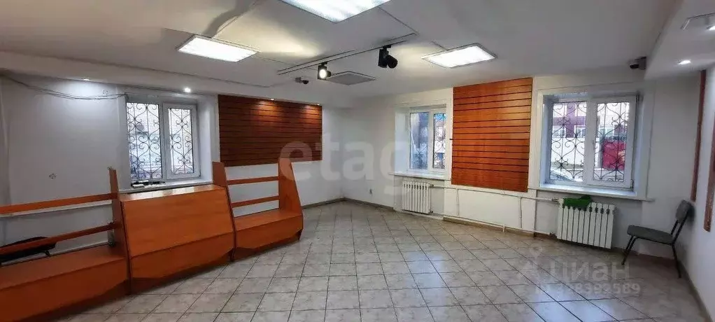 Торговая площадь в Бурятия, Улан-Удэ ул. Гастелло, 8 (32 м) - Фото 1