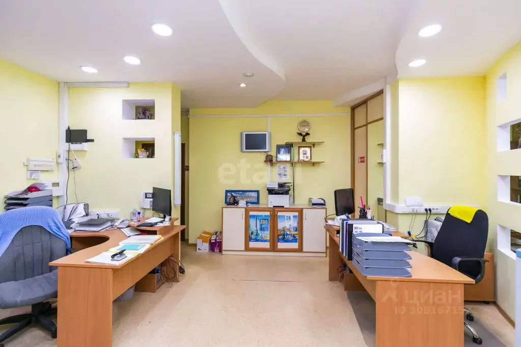Офис в Ханты-Мансийский АО, Сургут Университетская ул., 7 (66 м) - Фото 0