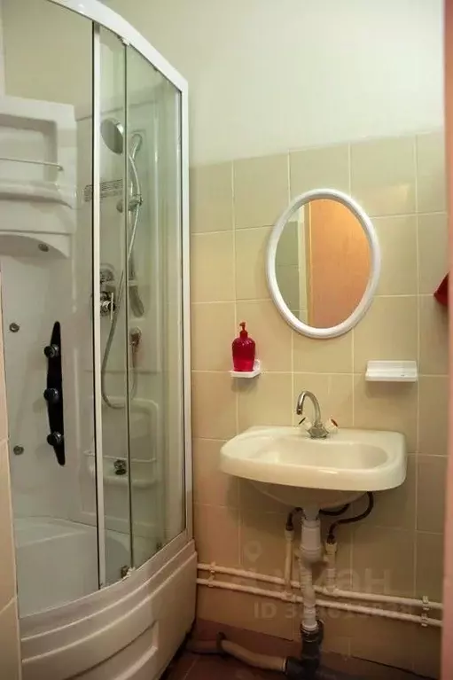 Комната Удмуртия, Глазов Юкаменская ул., 33А (12.0 м) - Фото 2