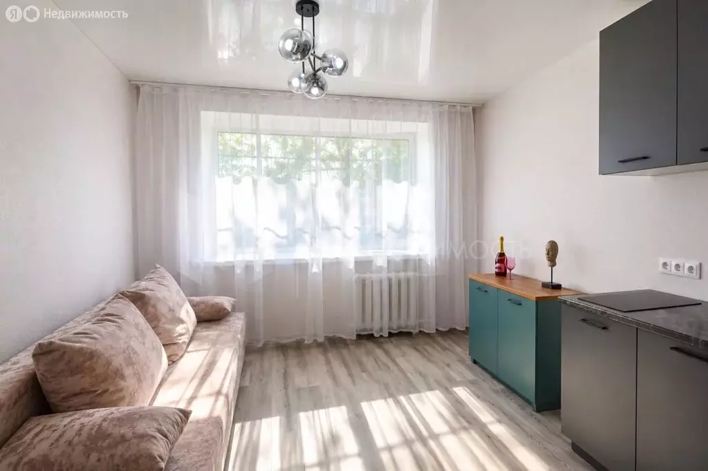 Квартира-студия: Тюмень, улица Республики, 212 (17.8 м) - Фото 2