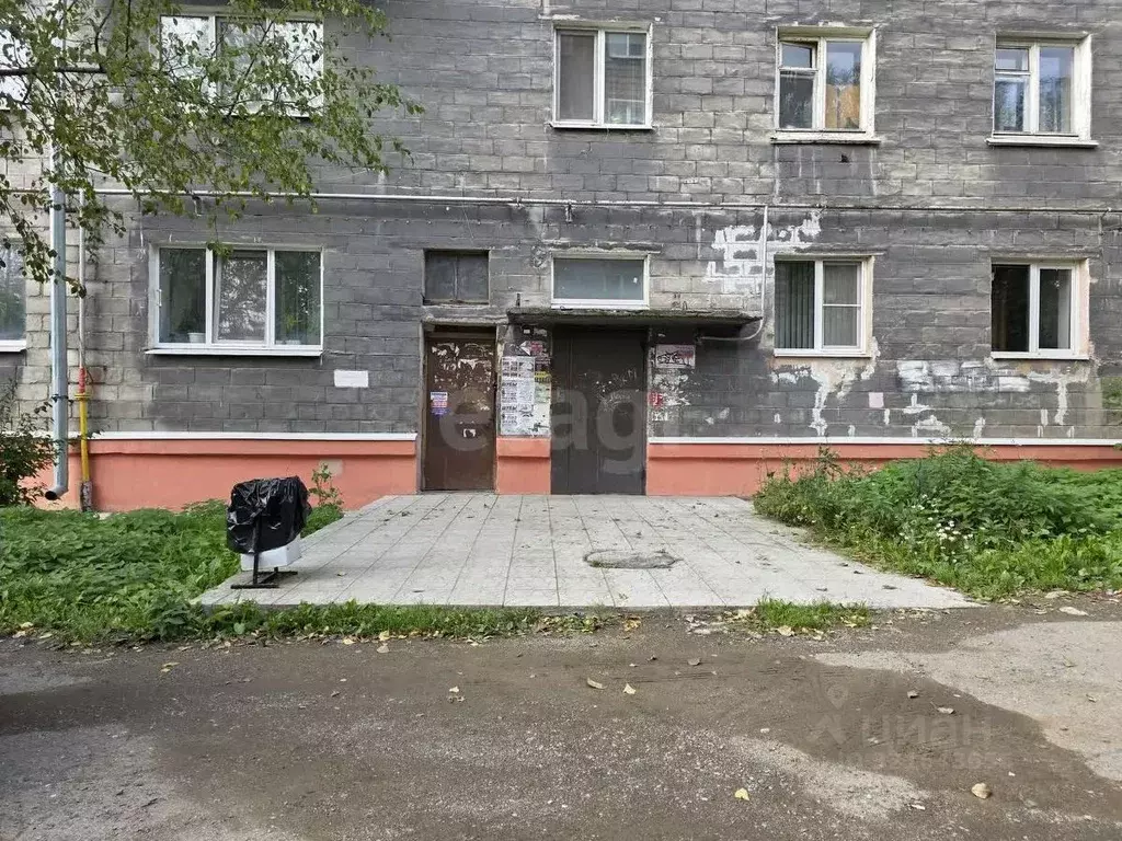 1-к кв. Свердловская область, Нижний Тагил ул. Черных, 50 (30.6 м) - Фото 0