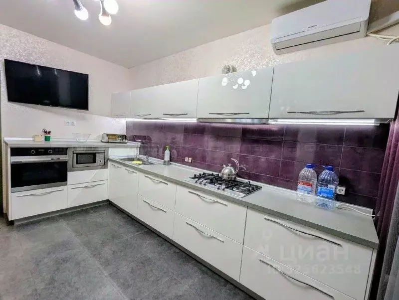 2-к кв. Татарстан, Казань ул. Гарифа Ахунова, 14 (63.0 м) - Фото 1