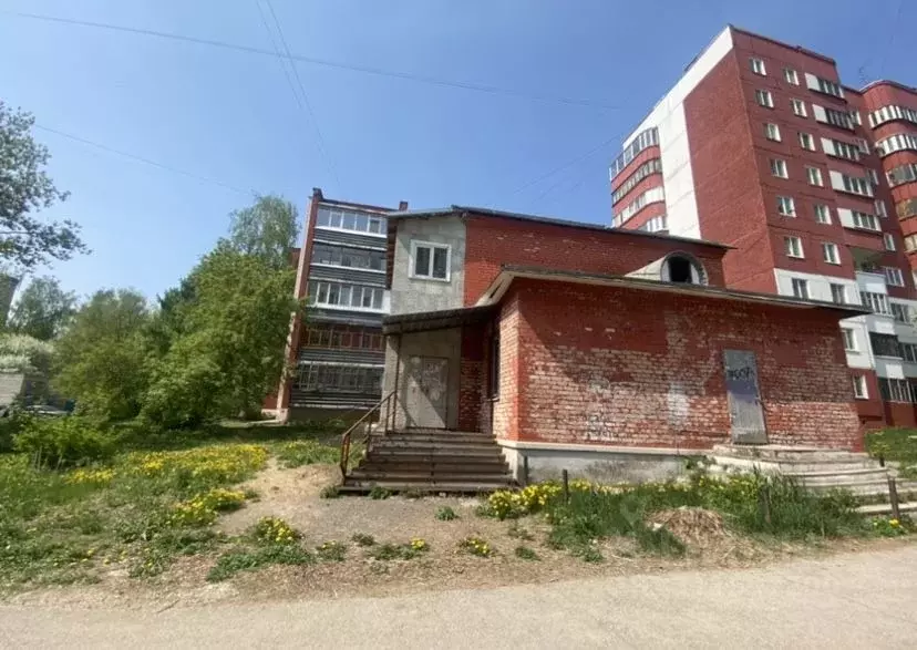 Помещение свободного назначения в Пермский край, Пермь Буксирная ул., ... - Фото 1